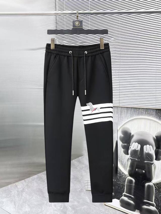 汤姆布朗 春夏新款休闲裤！官网同步发售。品牌经典Logo休闲裤，定制面料，舒适度极好，手触感： 烈。辦识度极高，完美品相工艺。尺码：M-3Xl