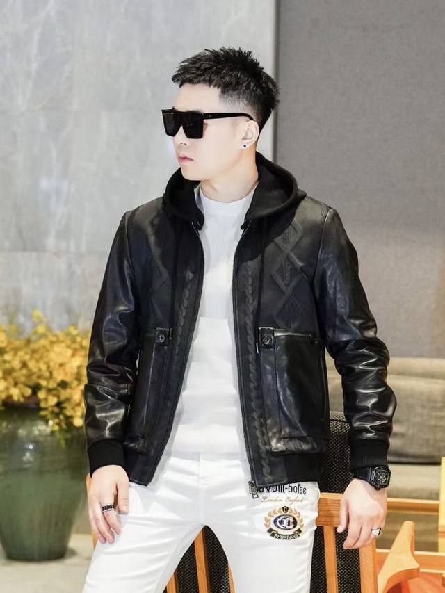 Guc*古*齐 2025Fw秋冬新品男士连帽针织帽拼接水洗皮针织领门禁拼接皮衣皮夹克外套，帽子拆卸，立马变立领！ 衣橱里必备的一款经典单品，完美的质感， 珍稀水