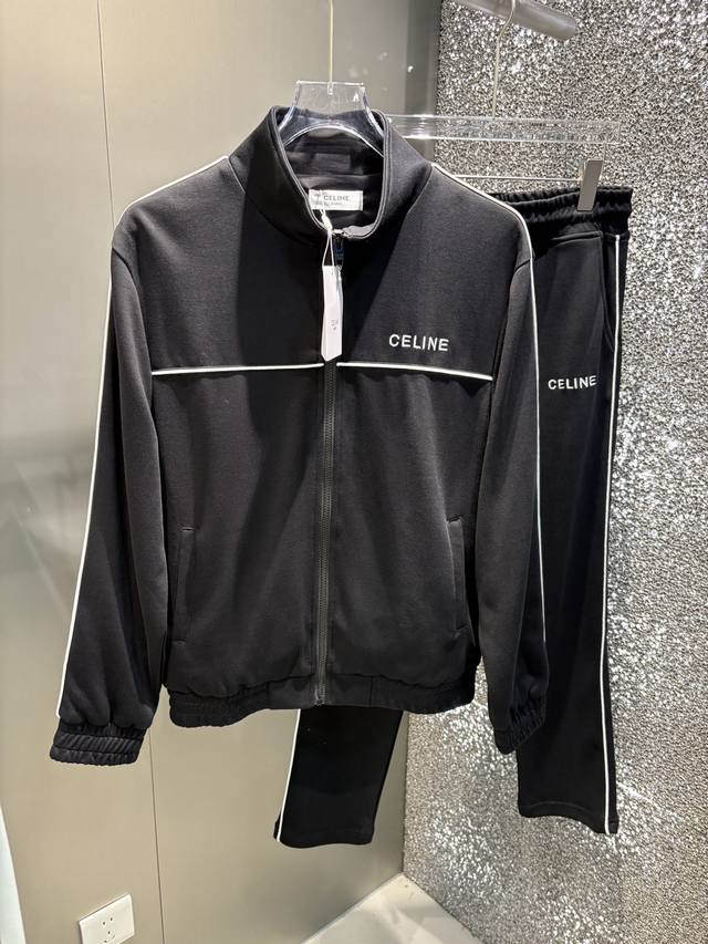 Hang 爆款套装来袭 专注官网原版 2025全新爆款开衫卫衣套装 原单狠货倾注顶级设计师的精心之作 就为一个贴合、完美的上身效果 全天然优质天丝罗马棉100%