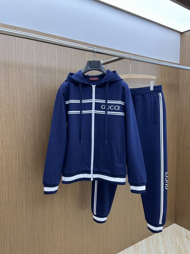 Hang 爆款套装来袭 专注官网原版 2025全新爆款开衫卫衣套装 原单狠货倾注顶级设计师的精心之作 就为一个贴合、完美的上身效果 全天然优质天丝罗马棉100%