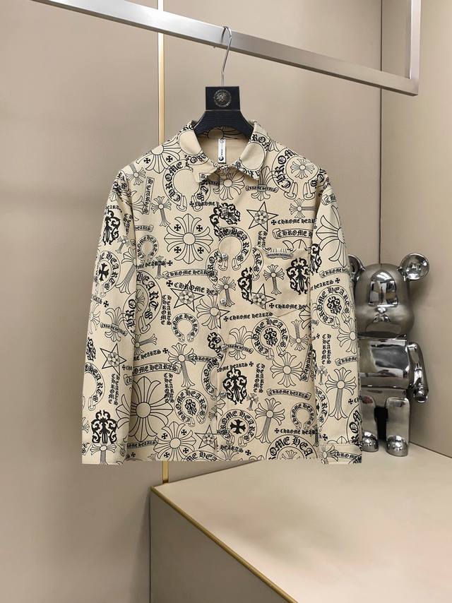 克罗心 官网同款，同步发售！2025春秋新款男士夹克外套，原单三标齐全高端版本！带隐藏帽，专柜定制面料 透气舒适度高，细节无可挑剔，品牌元素设计理念，体现高品质