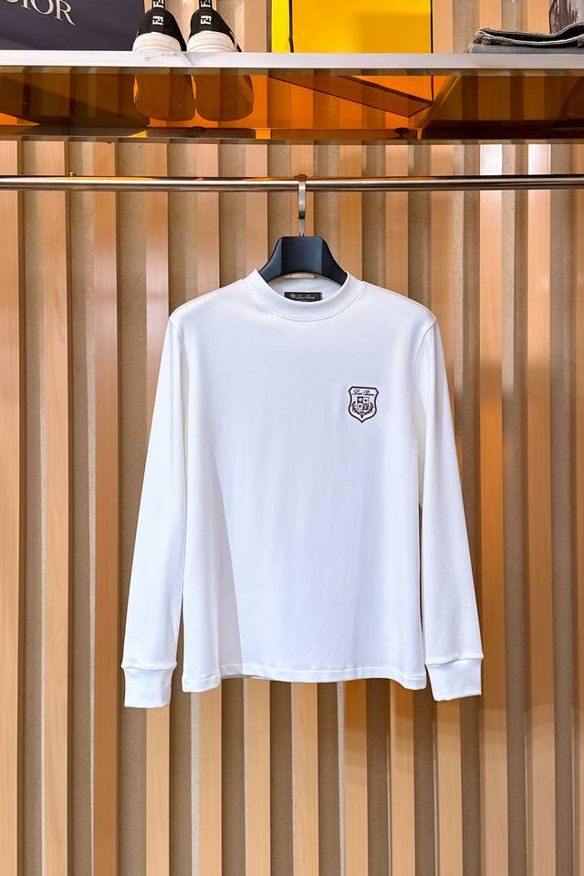 Lp2530秋冬男士最新的贸易订单打底衫，全品相！！采用Logo图案刺绣设计！定制婴儿绒面料！上身舒适透气，不僵硬，整体有着丰富的立体感，品质出口订单，定制专属