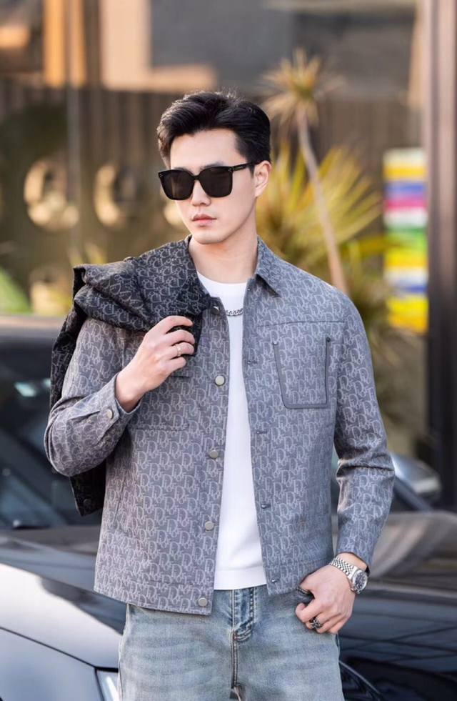 迪奥 -新款2025新款时尚高品质休闲外套系列，原版打造，独家定制-进口面料，专柜最新数码印花工艺，质感细腻柔软，吸湿排汗，简约大方又不失时尚，版型立体裁剪，上