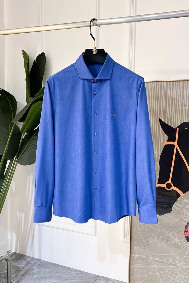 年后退换 杰尼娅 Ss时尚大爆款精品长袖衬衫，贸易公司渠道货，品相完美如斯，属于入柜级别，可预见性的爆款，高级定制进口高级棉混纺面料，大师级剪裁，质感无敌，亲肤