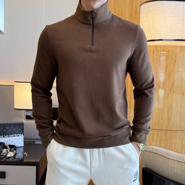 年后退换 杰尼娅 Ss秋季大爆新款，最高版本时尚套头卫衣、每年必出的经典之作。受各大明星的青睐推崇，精选高端欧棉混纺面料，重工艺制作，原版五金辅料Logo设计，