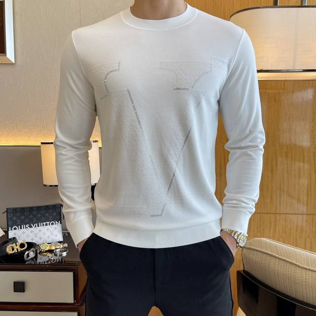 年后退换 V伦天奴 Ss秋装大爆款长袖T恤，采用定制高级棉羊毛混纺面料 时尚大牌元素Logo设计，柔软细腻舒适保暖，多重工艺制作，男人的衣柜都少不了基础打底衫