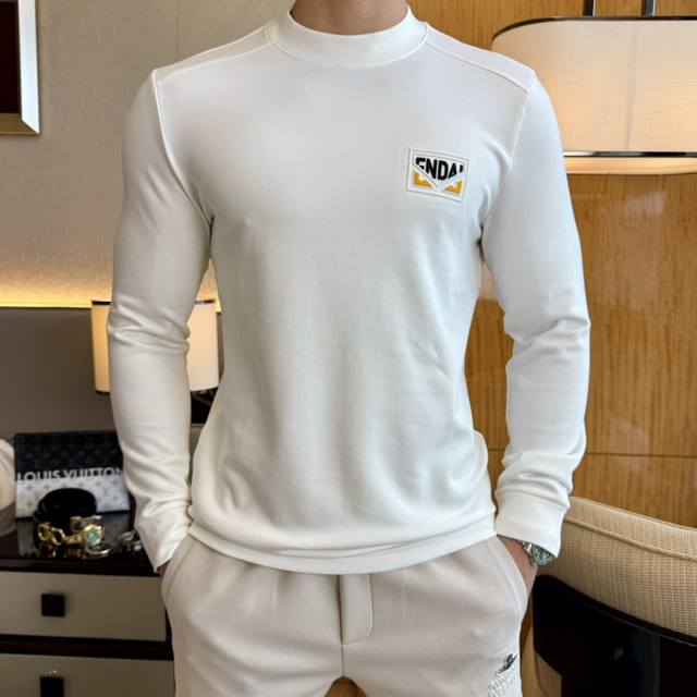 芬迪 Ss秋装大爆款长袖T恤，采用定制高级棉混纺面料 时尚大牌元素Logo设计，柔软细腻舒适保暖，多重工艺制作，男人的衣柜都少不了基础打底衫 随时随地都可以拿来