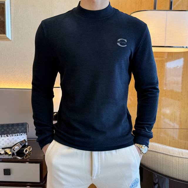 卡瓦利 Ss秋装大爆款薄绒长袖T恤，采用定制高级棉混纺面料 时尚大牌元素Logo设计，柔软细腻舒适保暖，多重工艺制作，男人的衣柜都少不了基础打底衫 随时随地都可