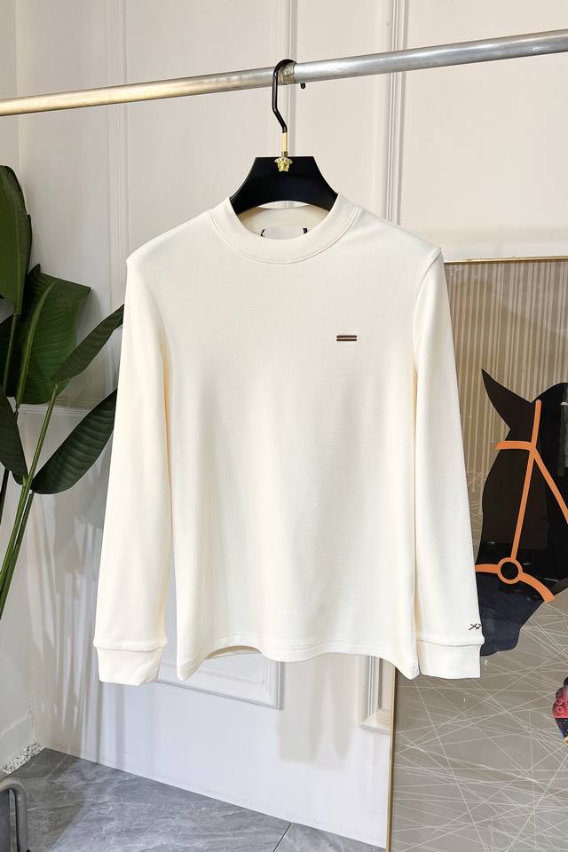杰尼娅 Ss秋装大爆款长袖T恤，采用定制高级棉羊毛混纺面料 时尚大牌元素Logo设计，柔软细腻舒适保暖，多重工艺制作，男人的衣柜都少不了基础打底衫 随时随地都可
