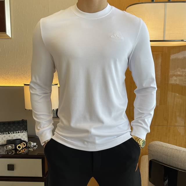 西太后 Ss秋装大爆款长袖T恤，采用定制高级棉混纺面料 时尚大牌元素Logo设计，柔软细腻舒适保暖，多重工艺制作，男人的衣柜都少不了基础打底衫 随时随地都可以拿