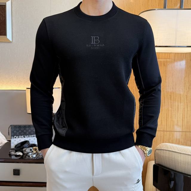 巴尔曼 Ss秋季大爆新款，最高版本时尚套头薄绒卫衣、每年必出的经典之作。受各大明星的青睐推崇，精选高端欧棉混纺面料，重工艺制作，原版五金辅料Logo设计，柔软顺