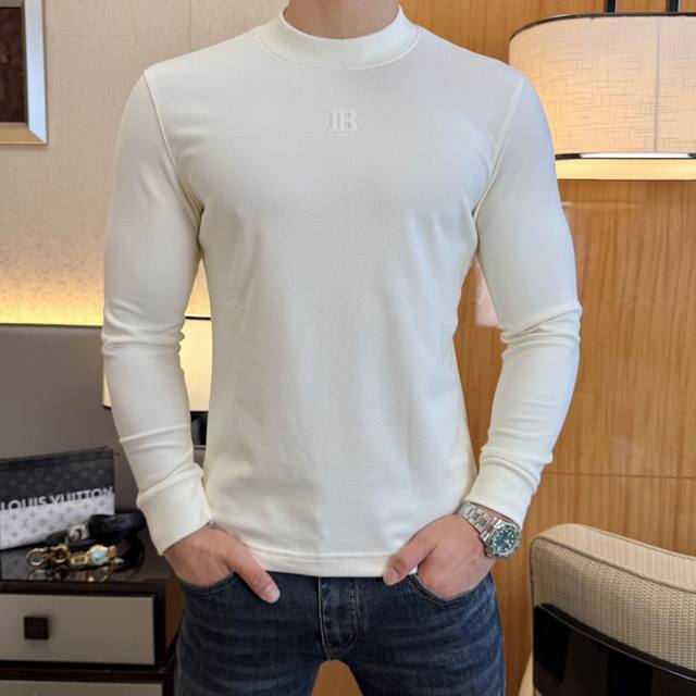 巴尔曼 Ss秋装大爆款长袖T恤，采用定制高级棉混纺面料 时尚大牌元素Logo设计，柔软细腻舒适保暖，多重工艺制作，男人的衣柜都少不了基础打底衫 随时随地都可以拿