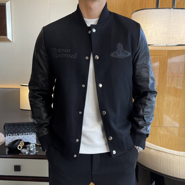 西太后 Ss秋装大爆款真皮拼接夹克外套，定制高品质聚酯纤维羊毛面料！顶级时尚大牌元素Logo设计，三标齐全！原版五金辅料，线条流畅，工艺精致，上身版型超赞，面料