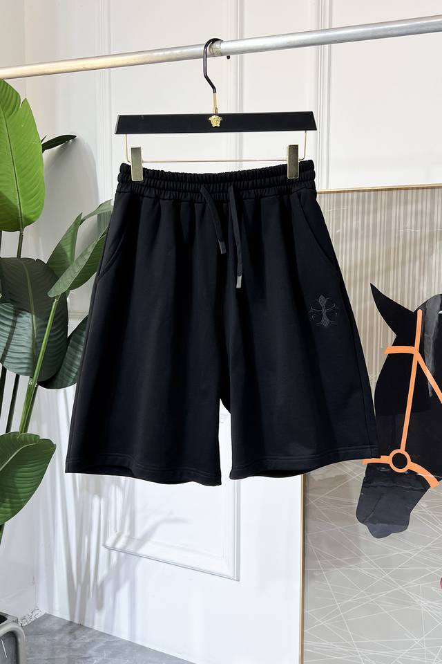 克罗芯- 2025Ss官网同步夏季新款高档休闲短裤，采用进口棉原版定制面料 质感舒适百搭 透气性极佳 奢华经典品牌Logo设计 时尚简约大气上档次 透气性极佳