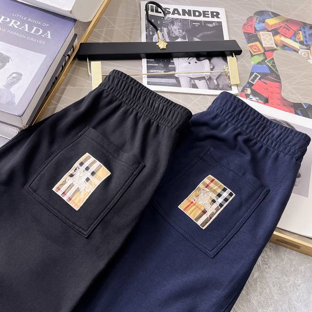 巴宝莉 2025Ss官网同步夏季新款高档休闲短裤，采用进口棉原版定制面料 质感舒适百搭 透气性极佳 奢华经典品牌Logo设计 时尚简约大气上档次 透气性极佳 版