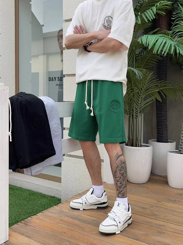 石头岛- 2025Ss官网同步夏季新款高档短裤，采用进口棉原版定制面料 质感舒适百搭 透气性极佳 奢华经典品牌Logo设计 时尚简约大气上档次 透气性极佳 版型