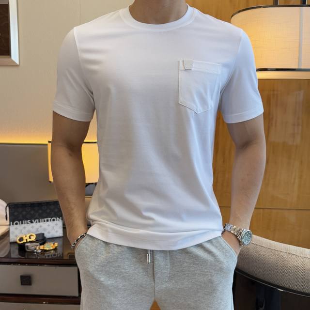 Bc 2025Ss蛇年贺岁款春夏精品短袖T恤 官网同步 高端品质 定制顶级丝光棉面料，顶级大厂1:1制作，时尚大牌重工艺Logo设计，手感柔软细腻 穿着亲肤舒适