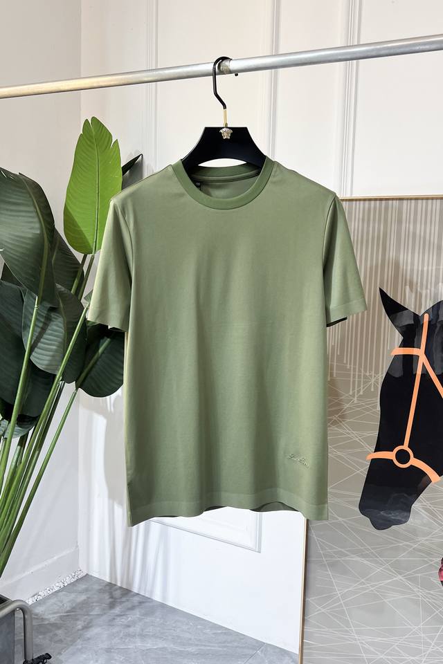 Lp诺悠 2025Ss蛇年贺岁款春夏精品短袖T恤 官网同步 高端品质 定制顶级丝光棉面料，顶级大厂1:1制作，时尚大牌重工艺Logo设计，手感柔软细腻 穿着亲肤