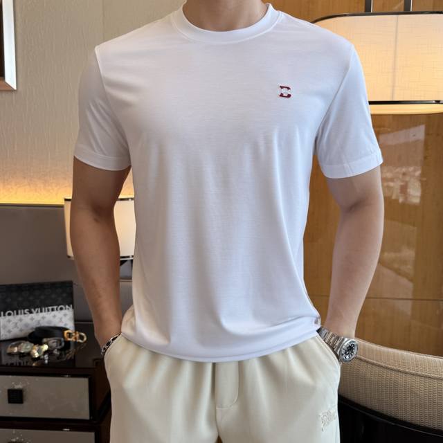 Bc 2025Ss蛇年贺岁款春夏精品短袖T恤 官网同步 高端品质 定制顶级丝光柏面料，顶级大厂1:1制作，时尚大牌重工艺Logo设计，手感柔软细腻 穿着亲肤舒适