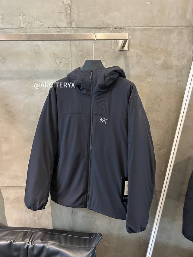 Arc'teryx 爱普森羽绒服 高级黑色细节.