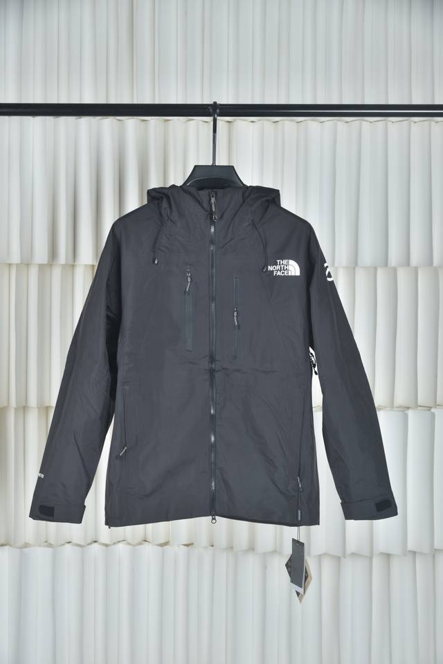 亚马逊2025代购指定版本The North Face 北面Summit巅峰系列全压胶硬壳冲锋衣 全网唯一！冲锋衣中的“黑马”号称“北面始祖鸟”！男女同款 最新