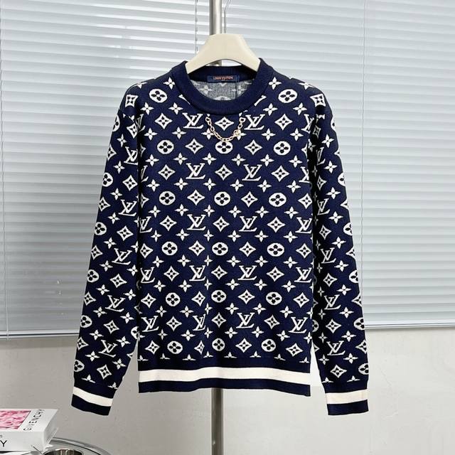 T91#Lv路易威登.采用了订织精梳羊毛面料。满身老花图案提花，视觉冲击力拉满。精选优质面料，手感柔软，细腻亲肤。做到保暖性与时尚感兼具，让你在秋冬中可随意搭配