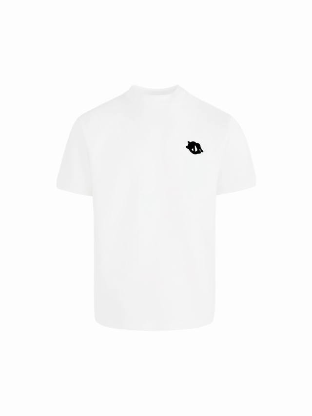 高版本] Dior 迪奥 秋冬高领打底刺绣短袖T恤 定织定染350珠地空气棉面料。全套定制辅料。 胸前和后幅Logo标志刺绣非常重工，字母图案采用凸起刺绣针艺，