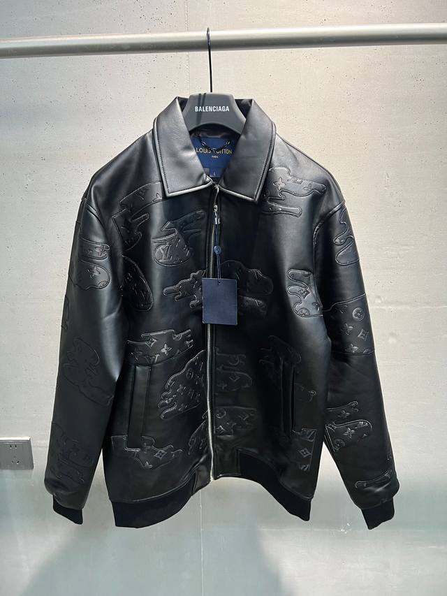 当季新款，Louis Vuitton Fw25 黑色贴布迷彩 皮衣夹克，男女同款 Ss25 Louis Vuitton