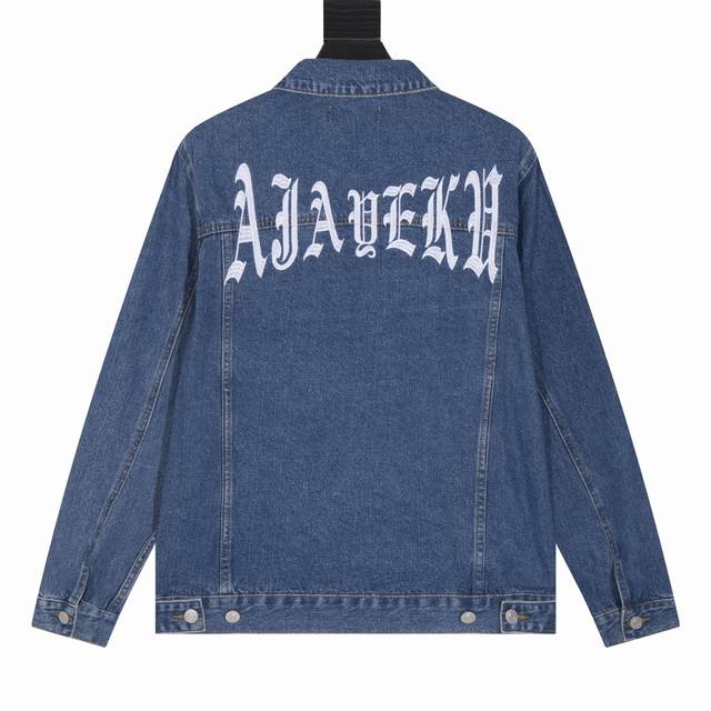 隔天 Ajayeku 背后Logo刺绣牛美式工装夹克牛仔外套 深蓝 整件衣服真的超级重工 采用日本进口单宁牛仔布料 成品之后水洗 损耗率超高 整体做旧工艺 上身