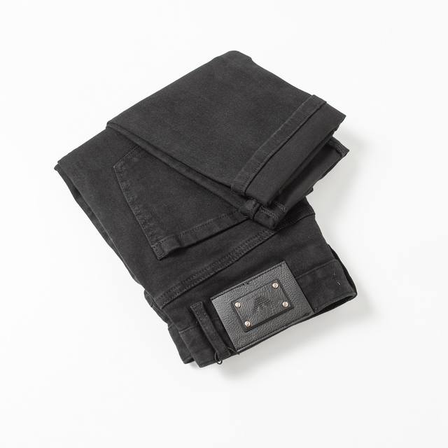 934# 人气爆款！25Ss秋冬新款Emporio Armani阿玛尼 恒隆在售商务休闲精梳弹力牛仔裤 ！同步在售，售价高达万元级， 阿玛尼家今年最新精梳弹力牛