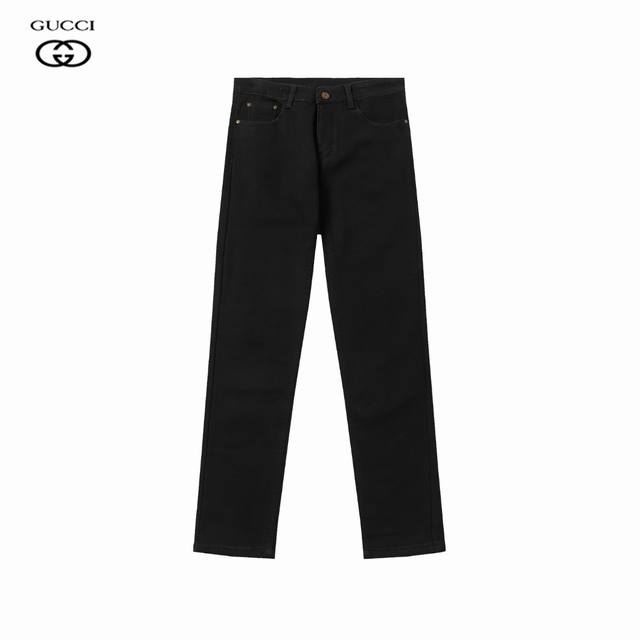 951# 加绒加厚 古驰 秋冬新品修身牛仔裤长裤，采用进口客供日本Denim平纹棉质牛仔面料梭织生产，三标齐全，简约不失大气，柔软细腻舒适，上身百搭时尚 码数：