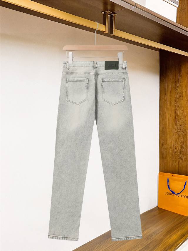 G318# Miumiu -25Ss秋冬新款 男士小直筒原单 牛仔裤松紧 牛仔裤新款超柔软，弹力面料，复杂的手工艺叠加，任何一个洗水环节多停留几秒都会变成完全不
