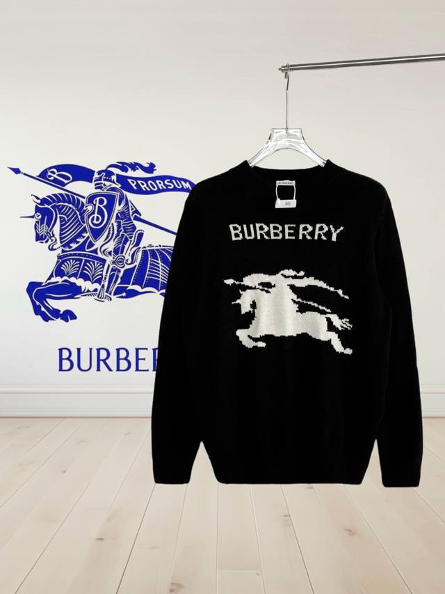 高版本] Burberry 巴宝莉 战马山羊绒提花毛衣圆领。 胸前饰以战马Logo标志，以生动的正体字战马图案的名称。采用71%羊毛+29%山羊绒混纺嵌花编织面
