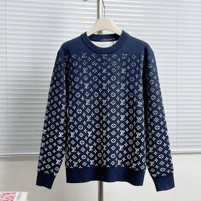 Lv路易威登.采用了订织精梳羊毛面料。满身老花图案提花，视觉冲击力拉满。精选优质面料，手感柔软，细腻亲肤。做到保暖性与时尚感兼具，让你在秋冬中可随意搭配。 颜色