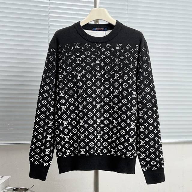 Lv路易威登.采用了订织精梳羊毛面料。满身老花图案提花，视觉冲击力拉满。精选优质面料，手感柔软，细腻亲肤。做到保暖性与时尚感兼具，让你在秋冬中可随意搭配。 颜色