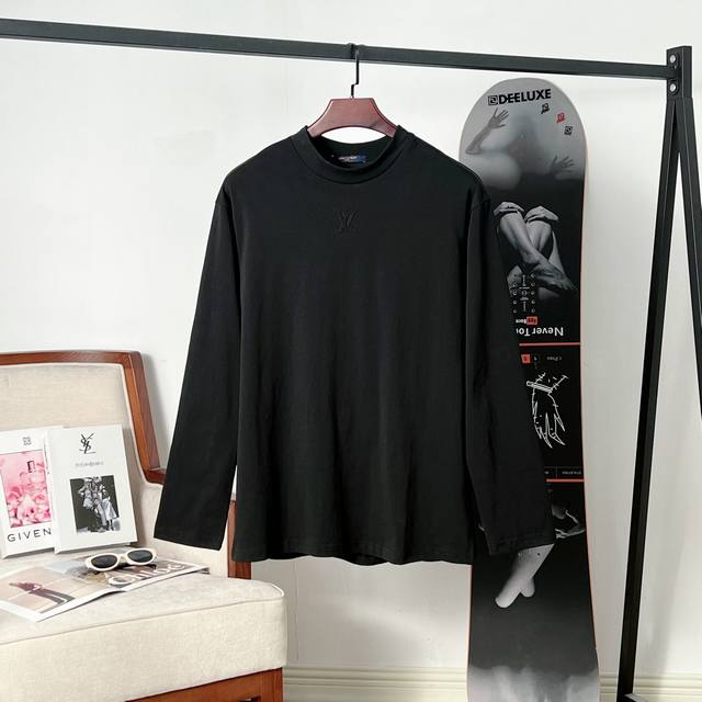 路易威登 Lv Ski滑雪系列立体压纹短长袖T恤 采用32S纯棉双纱平纹面料，克重260G，亲肤持久保型，配套350G螺纹同缸定染无色差 原版定制领标 吊牌 洗