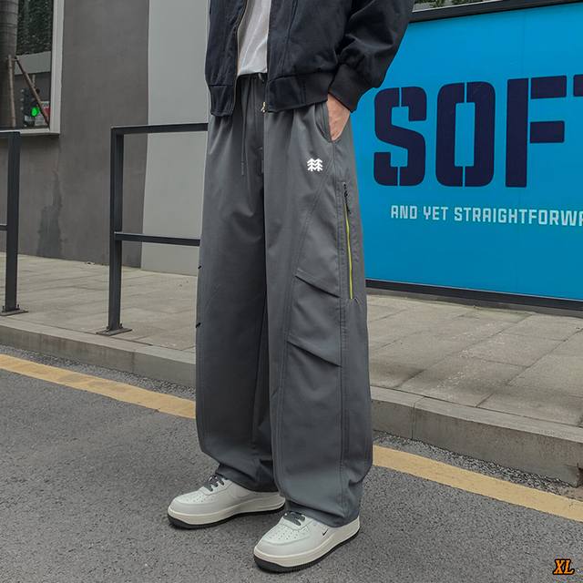 Kolon Sport 可隆 独家实拍上新秋季高品质工装防泼水工装冲锋裤宽松直筒休闲裤速干运动伞兵，本季主打，货源充足，放心主推，高端品质，经典设计，做工出色，