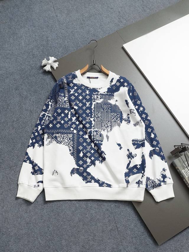 Louis Vuitton 路易威登 经典泼墨工艺 Logo标识精致升级，灵感源自八十年代复古 原版面料 官方同款 圆领卫衣 420克 同缸染面料 手感非常舒服