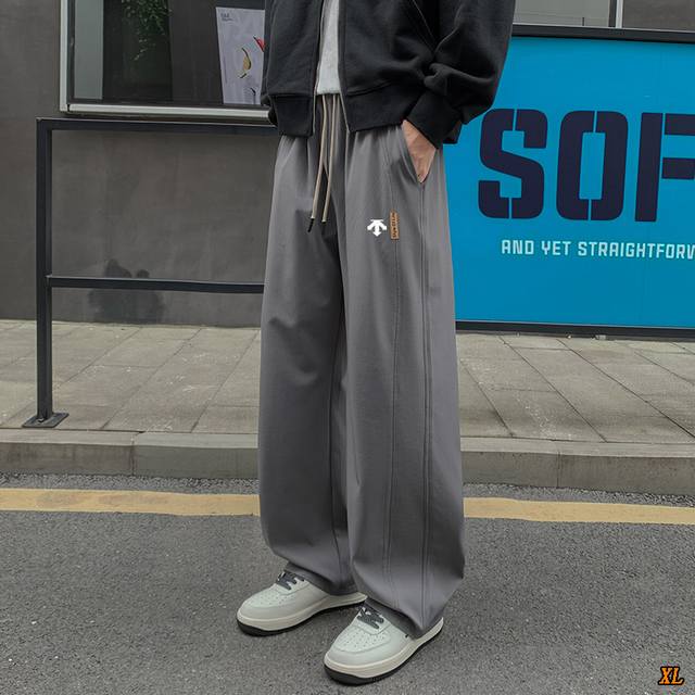 Descente迪桑特 独家实拍上新秋季高品质宽松直筒休闲裤青潮流百搭阔腿运动裤冲锋裤,本季主打,货源充足,放心主推,高端品质,经典设计,做工出色,经典百搭,上 Descente迪桑特 独家实拍上新秋季高品质宽松直筒休闲裤青潮流百搭阔腿运动裤冲锋裤,本季主打,货源充足,放心主推,高端品质,经典设计,做工出色,经典百搭,上