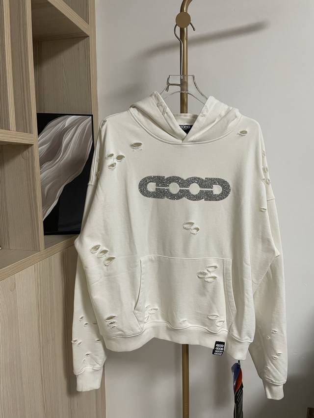 款号#Gd72 Goodbrand 钻碎颓破连帽卫衣 男女同款 面料：采用600G超高质量克重！官网原版购入打版，三标：官网20公分定制吊牌！ 螺纹：全部采用2