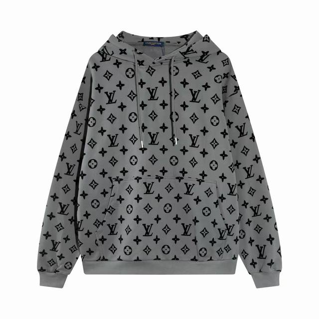 价格P： 一首起批.散单+10 Lv爆款新款经典字母满印植绒Logo连帽卫衣男女上衣套头毛圈卫衣，细节按照原版本一比一复刻， 采用400克毛圈面料，高品质植绒工