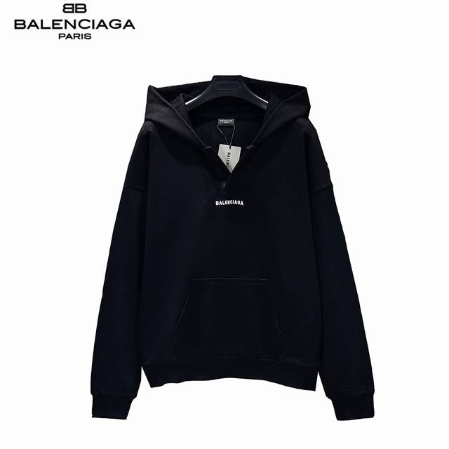 Balenciaga 巴黎世家 25Fw前后刺绣连帽卫衣 采用订色订染毛圈纯棉卫衣面，420G双股双纱，手感舒适 进口针织针梳棉进行制作，厚度适中，有垂感又有轮