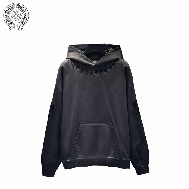 Chrome Hearts 克罗心25Fw一字架贴布连帽卫衣 采用订色订染毛圈纯棉卫衣面,420G双股双纱,手感舒适 进口针织针梳棉进行制作,厚度适中,有垂感又 Chrome Hearts 克罗心25Fw一字架贴布连帽卫衣 采用订色订染毛圈纯棉卫衣面,420G双股双纱,手感舒适 进口针织针梳棉进行制作,厚度适中,有垂感又