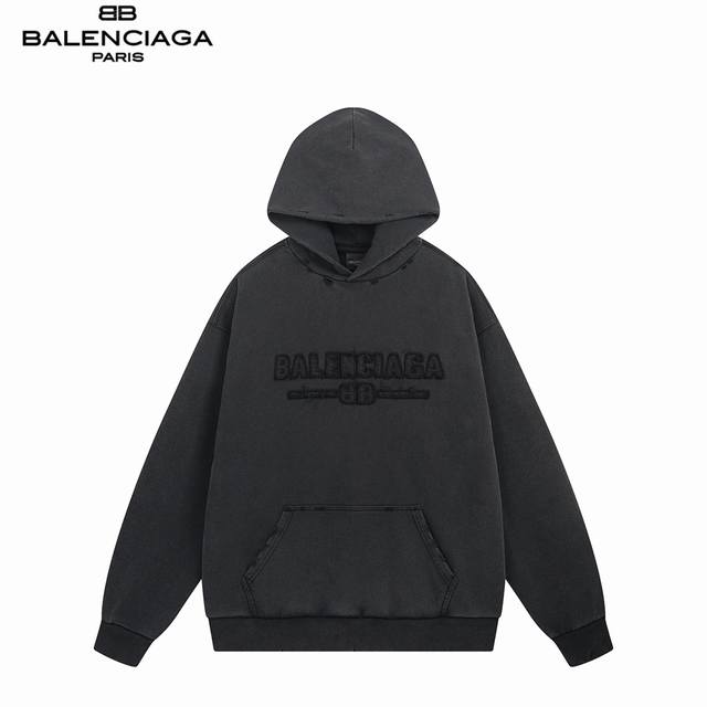 Balenciaga 巴黎世家 25Ss贴布暗标连帽卫衣 成衣洗水磨烂，设计感十足 欢迎对比 面料采用巴黎Zp定织定染全棉大、克重460克，布面干净.布纹清晰，