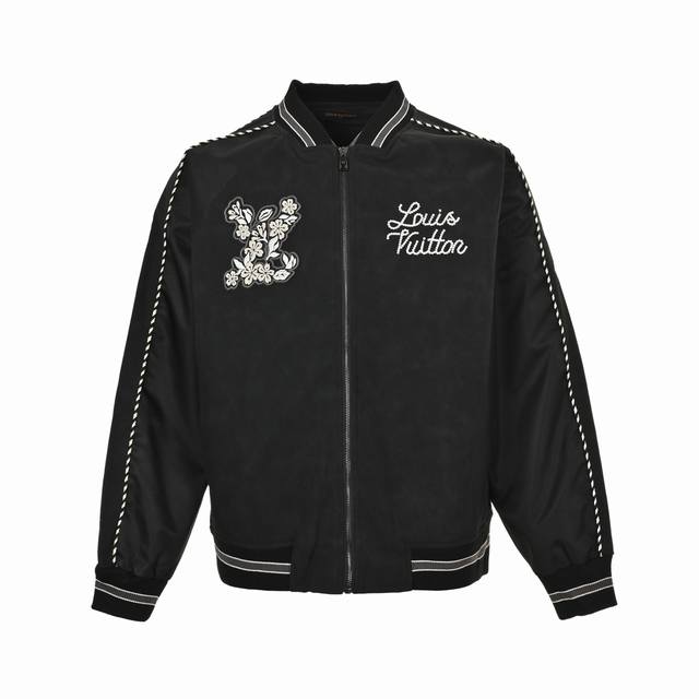 Louis Vuitton 路易威登 刺绣字母棒球服外套 轻奢主义 男女日常通勤穿搭必备单品 正确版本 随意对比 采用定制原版醋酸面料 内里180克菱形格绗棉