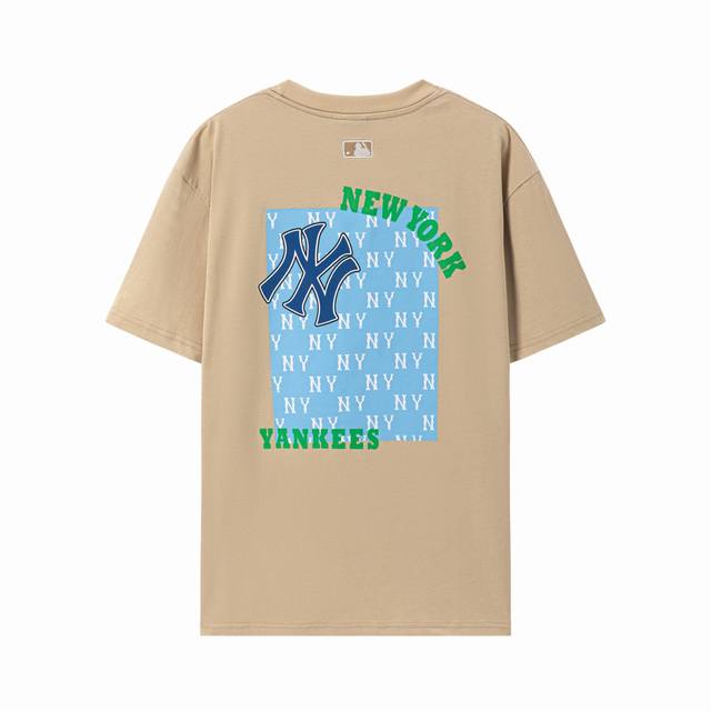 206# 明星张凌赫、虞书欣、同款采用原版订制面料、300克重 版型不易走样、做工细节做到极致.、搭配320克1X1螺纹 面料螺纹同缸定染无色差 不易变形 进口