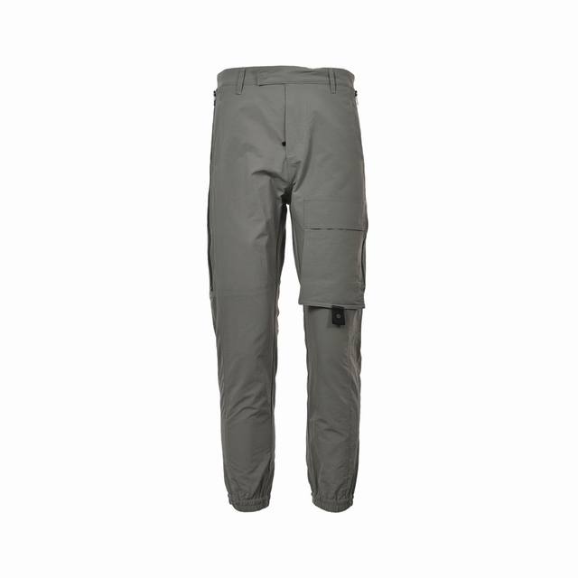 Dior 迪奥 23Fw 多口袋拉链工装长裤 原版订制高品质面料开发 上手质感极佳 穿着非常舒适 科技面料上褶皱感十足 完美品质还原 做封胶长拉链设计 满满的细