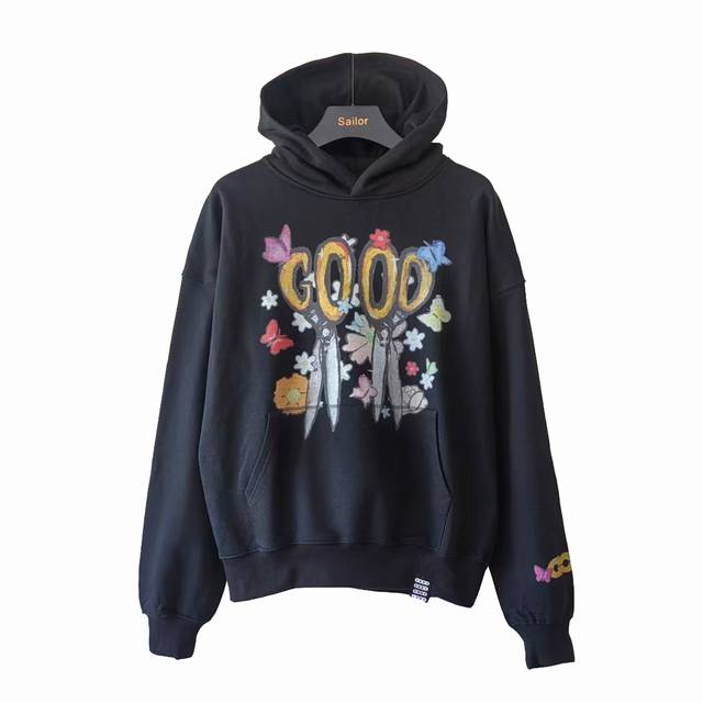 实拍细节图+尺码表 Goodbrand 蝴蝶鲜花与剪刀蜡笔画连帽卫衣 男女同款，500克重磅纯棉面料，原版1:1 颜色：黑色、灰色Kc033 尺码：S.M.L.