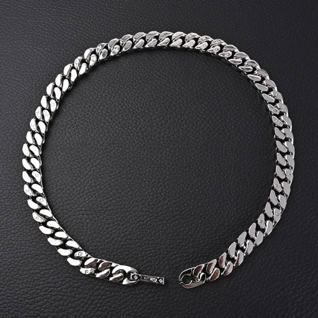 Louis Vuitton Lv路易威登 Chain Links 银色项链 秋冬款展现Virgil Abloh 在珠宝领域的造诣，此款Chain Links项链