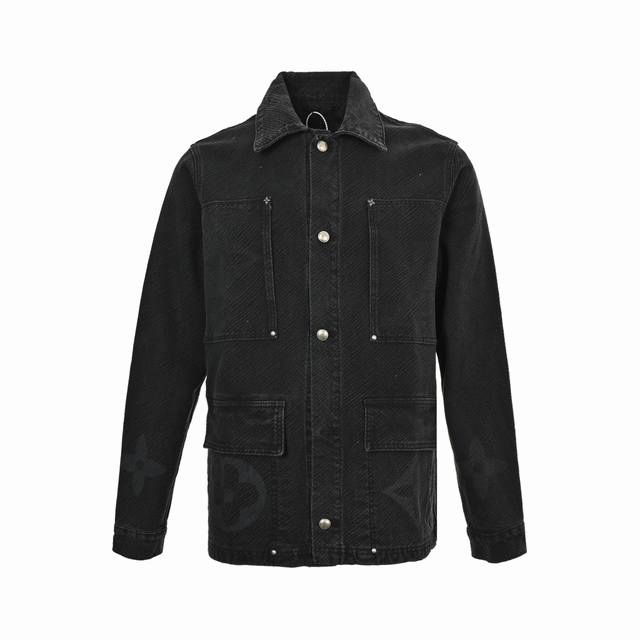 Louis Vuitton 路易威登 老花暗纹斜纹套装牛仔外套 定织1V Monogram老花图案提花面料 成衣水洗酵磨工艺 喷马骝 定制原版珠光刻字纽扣 铆钉